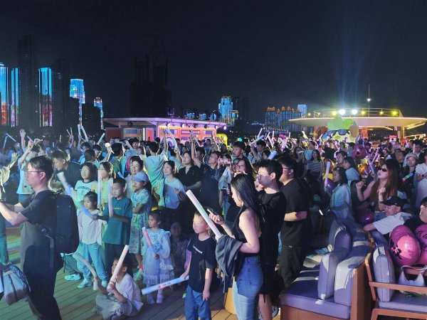 大象配资 这是一座未来城，“赛博朋克”在武汉照进现实