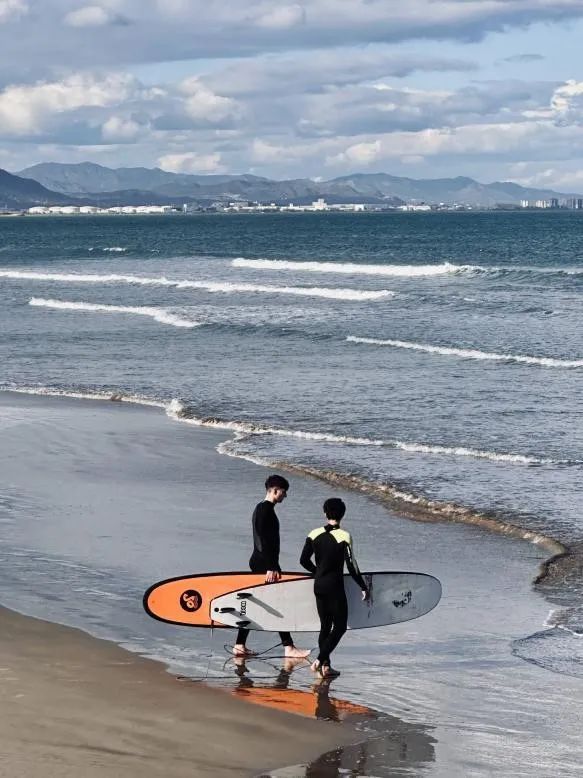 明利配资端 玩腻了英法日韩，中国游客开始奔赴西班牙小镇