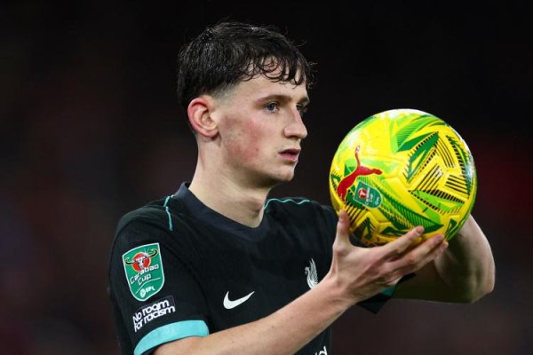 高忆管理 队报：里昂已与利物浦中场莫顿达成个人协议 利物浦标价900万欧元